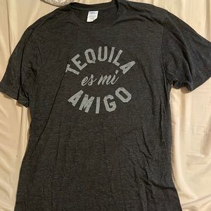 tequila es mi amigo tshirt small